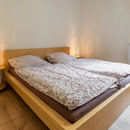 Bett Im Bahnhof Gueterschuppen Keine Ja Oder Aehnlich Apartment *