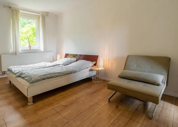 Апартаменты Bett Im Bahnhof Gueterschuppen Keine Ja Oder Aehnlich Бад-Гарцбург